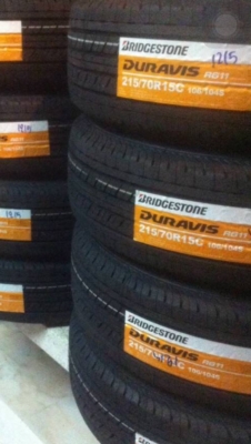 BRIDGESTONE Duravis R611  215/70/15 ยางใหม่ผลิตปี15