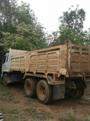 รถสิบล้อ MITSUBISHI เครื่องยนต์คอมมอลเรล 240 แรงม้า