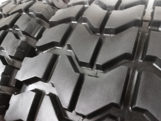 มาใหม่!!ชุดนี้สวยสุดจริงๆ ยางรถทหาร-Humvee37" 1ชุด4เส้นเพียง12,000บ.