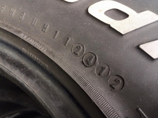 ขายยาง BF ALL 265/75/16 ดอกยังหนา ไม่มีปะ สภาพสวย 4เส้น