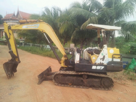 รถแมคโฮ YANMAR ...รุ่น..B37