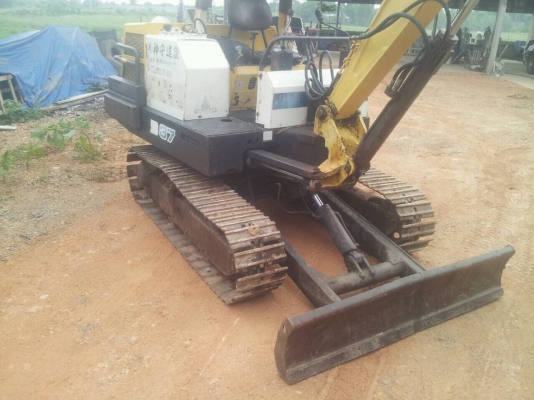 รถแมคโฮ YANMAR ...รุ่น..B37 รถแมคโฮ YANMAR ...รุ่น..B37