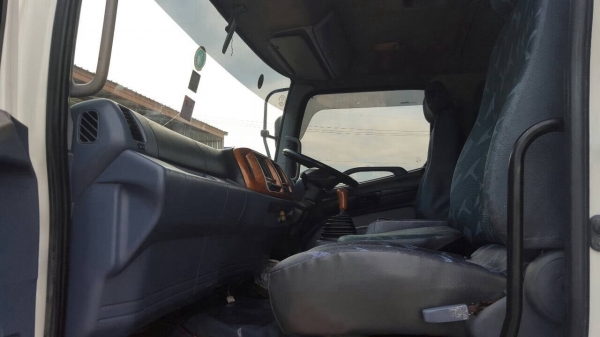 ขาย HINO MEGA 220 แรงม้า กระบะล่องไม่ดั้ม