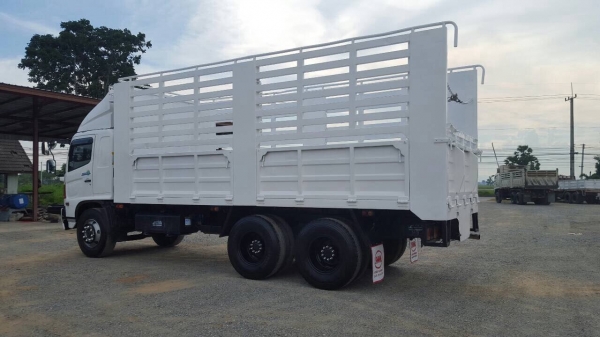 ขาย HINO MEGA 220 แรงม้า กระบะล่องไม่ดั้ม