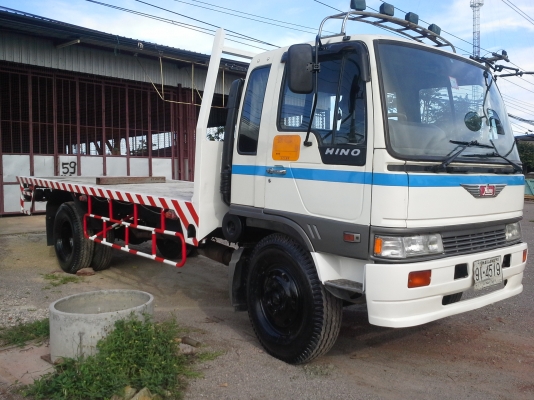 HINOไฮเท็ค 195แรง ยาว 6 ม.ยางดีทั้งหมด 6เส้น เครื่องดี ครัทซีสวย ขาย 450,000 บาท ศุภากร 081-1903107 , 081-4252943)