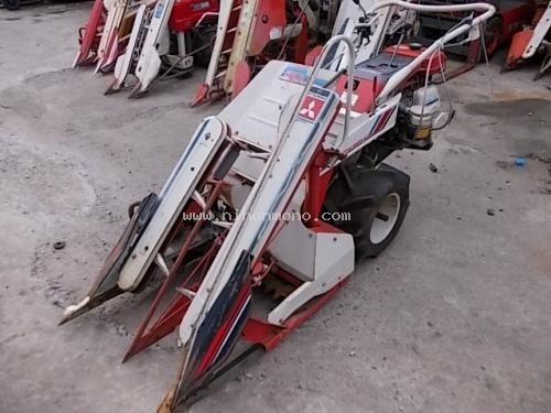 รถเกี่ยวข้าวเดินตาม MITSUBISHI   MB560  รหัสสินค้า : 80802992   Line ID: nihonmono หรือเพิ่มเติมไดที่ www.nihonmono.com