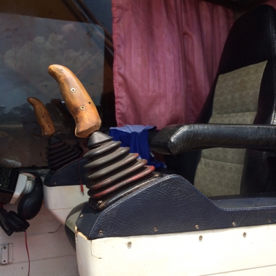 ขายรถแบคโฮ KOMATSU PC200-5 เอกสารเล่มทะเบียน ระบบไฟเต็ม คอลโทรลสั้น ราคา 650000