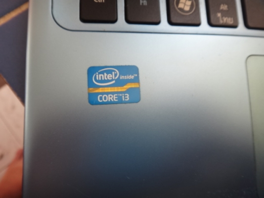 ACER  ASPIRE  V5-471 Core i3