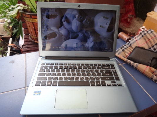 ACER  ASPIRE  V5-471 Core i3