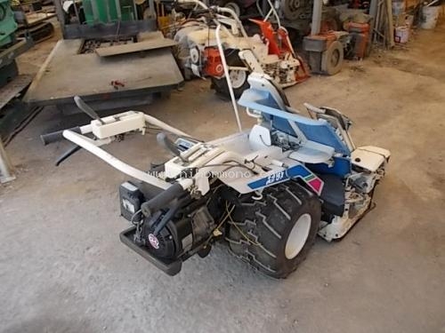 รถเกี่ยวข้าวเดินตาม ISEKI    RL55 รหัสสินค้า : 80802828 Line ID: nihonmono หรือเพิ่มเติมไดที่ www.nihonmono.com