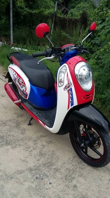 ขาย Honda scoopy i ปี 56 หัวฉีดตัวใหม่กำลังฮิต - เครื่องเดิมๆ ปกติ ล้อแม็กดำเดิมๆ สตาร์ทมือ สตาร์ทเท้าปกติทีเดียวติดไฟเลี้ยวซ้าย - ขวา ใช้ได้ ล - ไฟหน้า ไฟท้าย ไฟเบรค ติดปกติ  - รถใช้งานน้อย 20000 กว่าโล - ชุดสีเดิมๆ ทะเบียนไม่ขาดต่อ ชุดโอนครับ   - รถอยุ่
