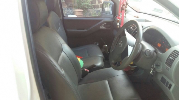 NISSAN NAVARA 2.5 ปี09 รถสวยเดิมบาง เล่มพร้อม