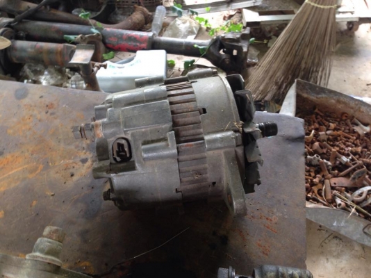 ขายอะไหล่รถมีแผ่นคราส จานกด ปั๊มลม ปั๊มไฮโดรลิก ไดร์ชาจร์ เพลากำลัง ขายชุดหม้อลมเบกฮีโน่227พร้อมจาน  ขายชุดห้อลมเบกฮีโน่227พร้อมจาน ขายเหมาแบบถูกๆ