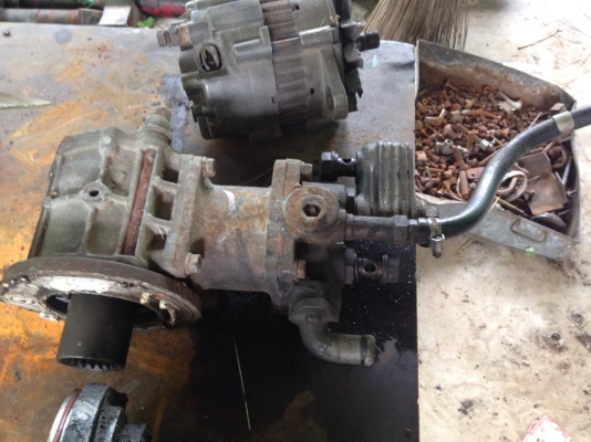 ขายอะไหล่รถมีแผ่นคราส จานกด ปั๊มลม ปั๊มไฮโดรลิก ไดร์ชาจร์  ขายเหมาแบบถูกๆ