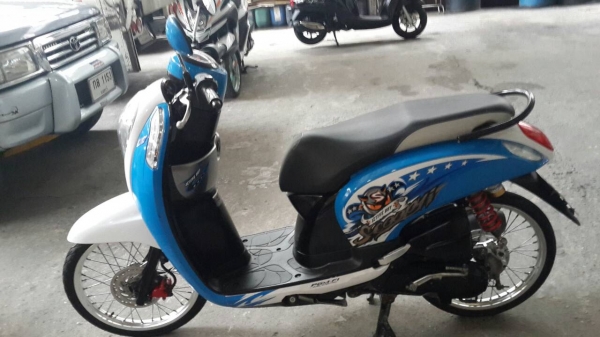 ขาย HONDA Scoopy i ปี 55 รุ่นไฟเลี้ยวบังลมเครื่องดี,ชุดสีมีรอยล้มด้านขวา เล่มพร้อมโอน ขาย HONDA Scoopy i ปี 55 รุ่นไฟเลี้ยวบังลมเครื่องดี,ชุดสีมีรอยล้มด้านขวา เล่มพร้อมโอน
