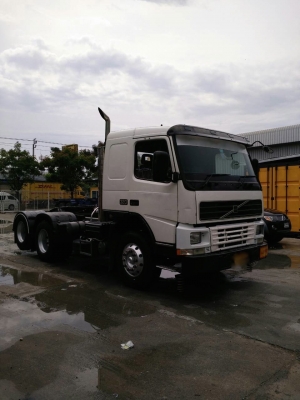 รถ VOLVO 10 ล้อ หัวลาก 320 แรงม้า. ปี 54    สนใจติดต่อ  081 - 6079515