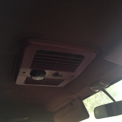 รถอีซูซุ 6 ล้อ ตู้เย็น  NPR  115 แรงม้า. ปี 48    สนใจติดต่อ  081 - 6079515