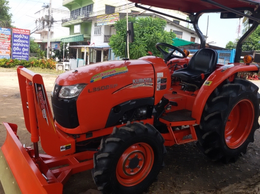 ปัญญาแทรคเตอร์..จัดมาให้ครับ ด่วน!!!คูโบต้า L3608SPพร้อมใบมีดคานล่างFD 163 เล่มทะเบียนพร้อม  ทำงาน390ชม.