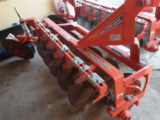 ปัญญาแทรคเตอร์..จัดมาให้ครับ ด่วน!!!คูโบต้า L3608SPพร้อมใบมีดคานล่างFD 163 เล่มทะเบียนพร้อม  ทำงาน390ชม.