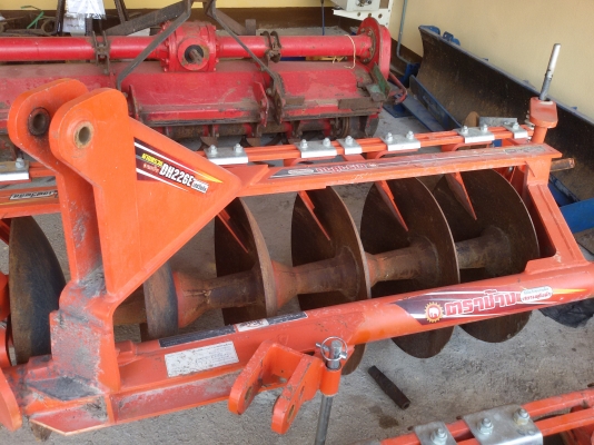 ปัญญาแทรคเตอร์..จัดมาให้ครับ ด่วน!!!คูโบต้า L3608SPพร้อมใบมีดคานล่างFD 163 เล่มทะเบียนพร้อม  ทำงาน390ชม.