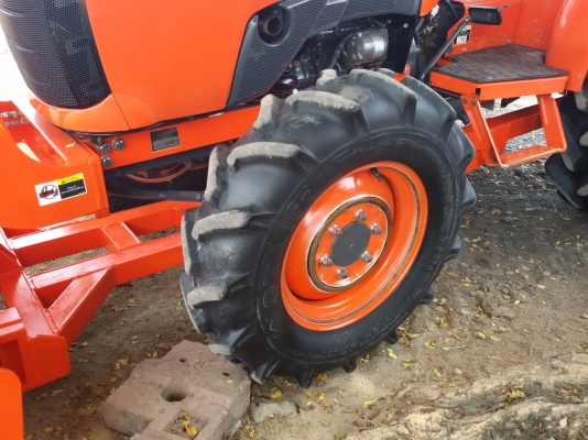 ปัญญาแทรคเตอร์..จัดมาให้ครับ ด่วน!!!คูโบต้า L3608SPพร้อมใบมีดคานล่างFD 163 เล่มทะเบียนพร้อม  ทำงาน390ชม.