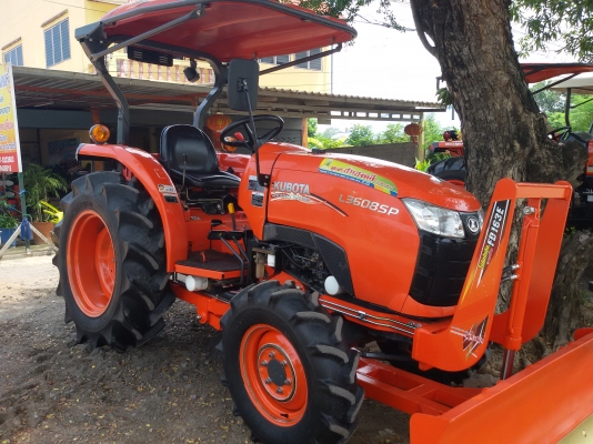 ปัญญาแทรคเตอร์..จัดมาให้ครับ ด่วน!!!คูโบต้า L3608SPพร้อมใบมีดคานล่างFD 163 เล่มทะเบียนพร้อม  ทำงาน390ชม.