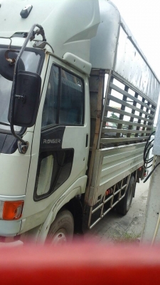 รถฮีโน่ 6 ล้อ FC2W  120 แรงม้า. ปี 41   สนใจติดต่อ 081 - 6079515