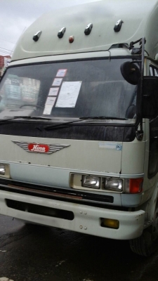 รถฮีโน่ 6 ล้อ FC2W  120 แรงม้า. ปี 41   สนใจติดต่อ 081 - 6079515