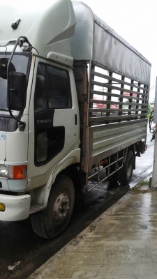 รถฮีโน่ 6 ล้อ FC2W  120 แรงม้า. ปี 41   สนใจติดต่อ 081 - 6079515