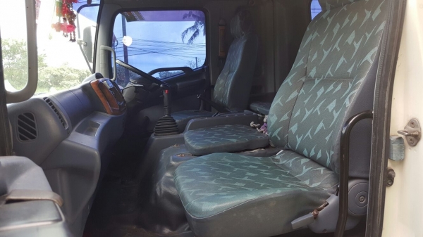 รถฮีโน่ 10 ล้อ หัวลาก 320 แรงม้า. ปี 50.   ( ขาย แม่ , ลูก. )    สนใจติดต่อ  081 - 6079515