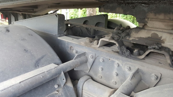 รถฮีโน่ 10 ล้อ หัวลาก 320 แรงม้า. ปี 50.   ( ขาย แม่ , ลูก. )    สนใจติดต่อ  081 - 6079515