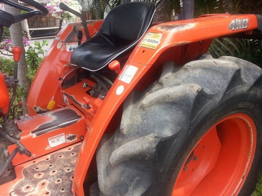 คูโบต้า L3408 4 WD 2 เพลาใบมีดดันหน้า รถไร่ไม่เคยลงนา..สภาพดีแน่นๆครับ