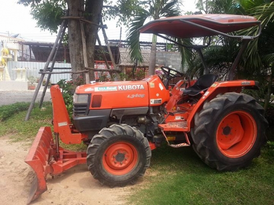 คูโบต้า L3408 4 WD 2 เพลาใบมีดดันหน้า รถไร่ไม่เคยลงนา..สภาพดีแน่นๆครับ