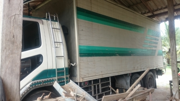 รถสิบล้อ Fuso 517 euro2 รถสิบล้อ Fuso 517 euro2