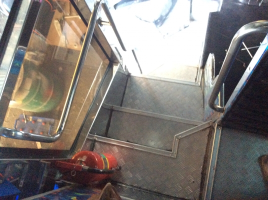 ขายรถพัดลมเชิดชัย ต่อมาได้2ปี นิสสันทั้งชุด เครื่องกลาง เครื่องเสียงเต็ม ขายรถพัดลมเชิดชัย ต่อมาได้2ปี นิสสันทั้งชุด เครื่องกลาง เครื่องเสียงเต็ม