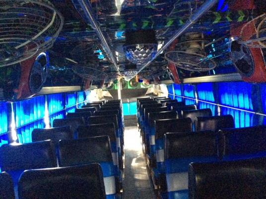 ขายรถพัดลมเชิดชัย ต่อมาได้2ปี นิสสันทั้งชุด เครื่องกลาง เครื่องเสียงเต็ม ขายรถพัดลมเชิดชัย ต่อมาได้2ปี นิสสันทั้งชุด เครื่องกลาง เครื่องเสียงเต็ม