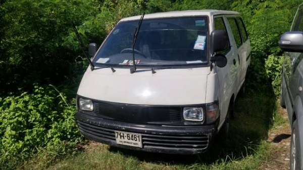 รถตู้เล็กToyota cr27 รถตู้เล็กToyota cr27