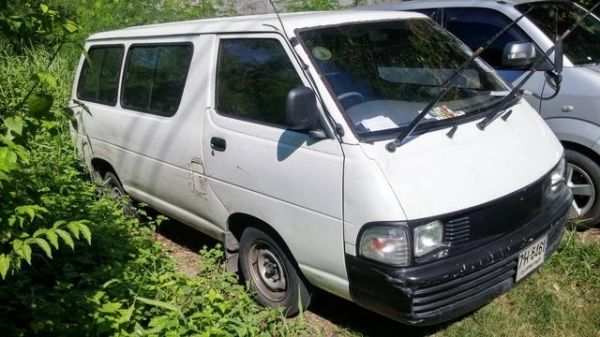 รถตู้เล็กToyota cr27 รถตู้เล็กToyota cr27