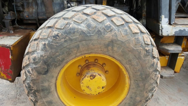 ขายรถบด สั่นสะเทือน DYNAPAC CA30D 4X4 เอกสารสัญญาซื้อขาย เครื่อง DEUTZ ปั้มดี รถใช้งานอยู่ทุกวัน ขายรถบด สั่นสะเทือน DYNAPAC CA30D 4X4 เอกสารสัญญาซื้อขาย เครื่อง DEUTZ ปั้มดี รถใช้งานอยู่ทุกวัน