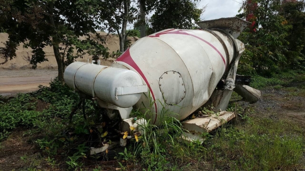 ขายชุดโม่ปูน 3 คิว สภาพพร้อมยกขึ้นใส่ได้เลย อุปกรณ์ครบ ราคาคุยกันได้ครับ ขายชุดโม่ปูน 3 คิว สภาพพร้อมยกขึ้นใส่ได้เลย อุปกรณ์ครบ ราคาคุยกันได้ครับ