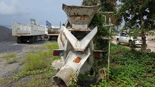 ขายชุดโม่ปูน 3 คิว สภาพพร้อมยกขึ้นใส่ได้เลย อุปกรณ์ครบ ราคาคุยกันได้ครับ ขายชุดโม่ปูน 3 คิว สภาพพร้อมยกขึ้นใส่ได้เลย อุปกรณ์ครบ ราคาคุยกันได้ครับ