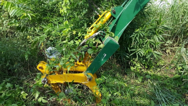 ขายคีบ ของปัญญาประดิษฐ์จักรกล สภาพ 90\% พร้อมยกขึ้นใส่ อุปกรณ์ครบ ราคาคุยได้ครับ