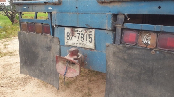 ขาย10ล้อ1เพลาisuzu jcm 165 6BD1 เบรคแห้ง ทิ๊ฟฟี่ เอกสารเล่มทะเบียนพร้อมโอน เหมาะต่อหางลากเทรลเลอร์ สภาพวิ่งใช้งานปกติ