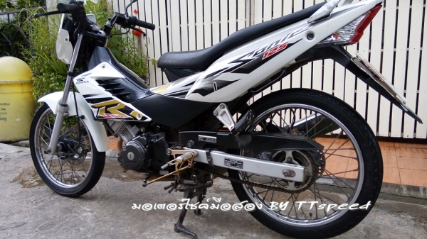 ขาย Sonic 125 ตัวใหม่จดปี 49 สภาพดีเล่มพร้อมโอน ขาย Sonic 125 ตัวใหม่จดปี 49 สภาพดีเล่มพร้อมโอน