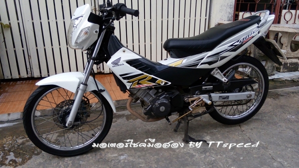 ขาย Sonic 125 ตัวใหม่จดปี 49 สภาพดีเล่มพร้อมโอน ขาย Sonic 125 ตัวใหม่จดปี 49 สภาพดีเล่มพร้อมโอน