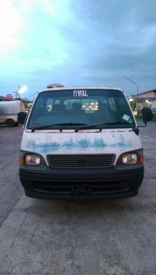 รถตู้โตโยต้าไอเอช 5L