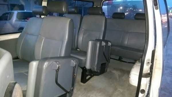 รถตู้โตโยต้าไอเอช 5L