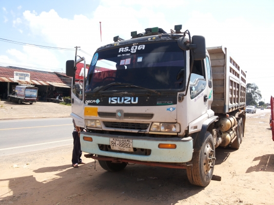 อิซูซุ 270  รถสวยมาก 18 ล้อ รถสวยมากพร้อมใช้ ติดแกส NGV