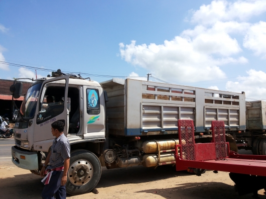 อิซูซุ 270  รถสวยมาก 18 ล้อ รถสวยมากพร้อมใช้ ติดแกส NGV