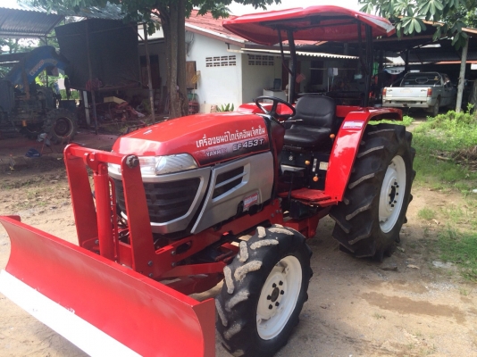 ขายรถไถยันมารย์ EF453T พร้อมอุปกรณ์ดันดินหน้าและผานพรวน ราคา 298,000 บาท สนใจโทร 081-9136451 ขายรถไถยันมารย์ EF453T พร้อมอุปกรณ์ดันดินหน้าและผานพรวน ราคา 298,000 บาท สนใจโทร 081-9136451